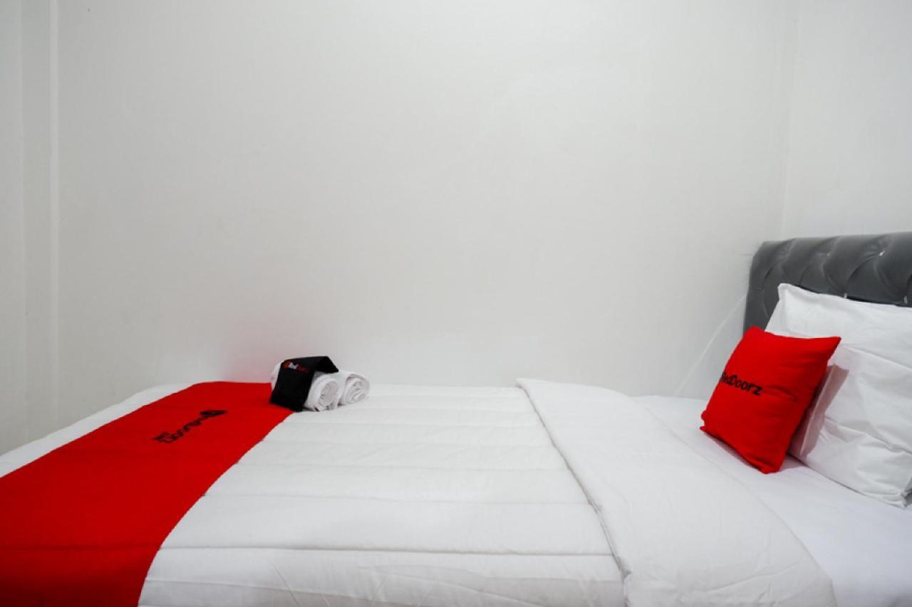 Reddoorz Hostel Near Kota Lama Semarang Extérieur photo